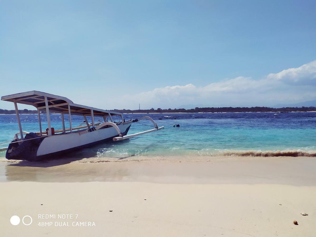 Kusuka Bungalow Gili Trawangan Exterior photo
