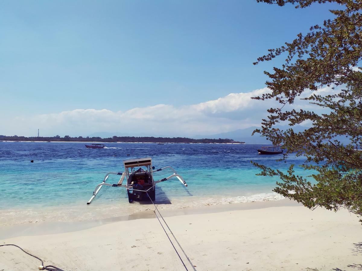 Kusuka Bungalow Gili Trawangan Exterior photo